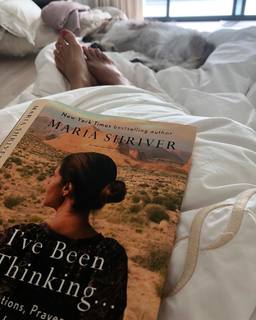 Giada De Laurentiis feet photo thumbnail