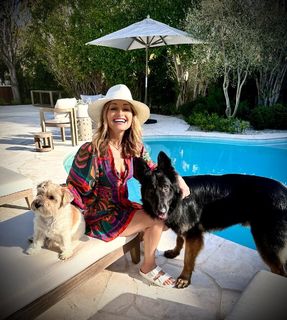 Giada De Laurentiis feet photo thumbnail