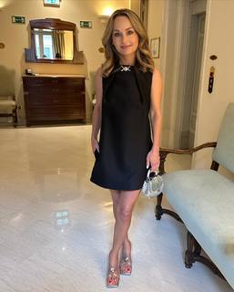 Giada De Laurentiis feet photo thumbnail