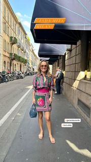Giada De Laurentiis feet photo thumbnail