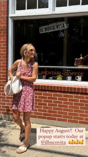 Giada De Laurentiis feet photo thumbnail