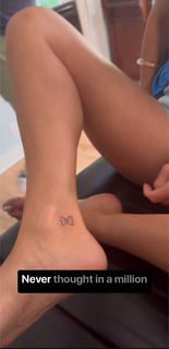 Giada De Laurentiis feet photo thumbnail