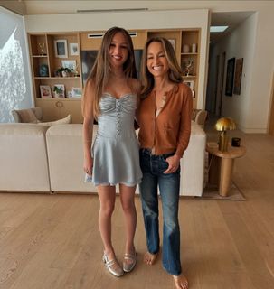 Giada De Laurentiis feet photo thumbnail