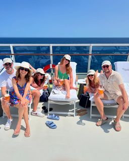 Giada De Laurentiis feet photo thumbnail