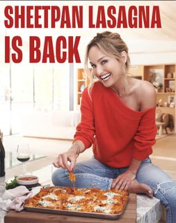 Giada De Laurentiis feet photo thumbnail