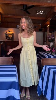 Giada De Laurentiis feet photo 1