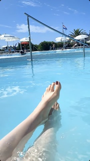 Giada Etro feet photo 2