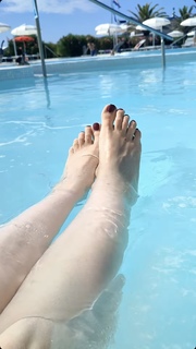 Giada Etro feet photo 1