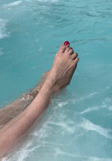 Giada Etro feet photo 10