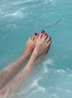 Giada Etro feet photo 6