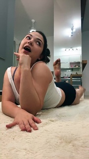 Giana Mello feet photo 2