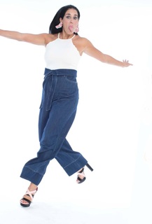 Gianella Neyra feet photo 5