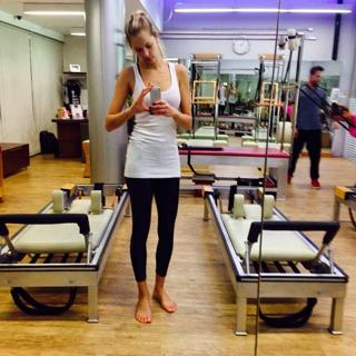 Gianne Albertoni feet photo 2