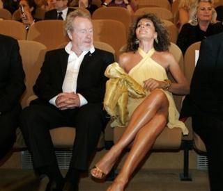Giannina Facio feet photo 1