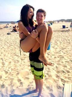 Gibi feet photo thumbnail