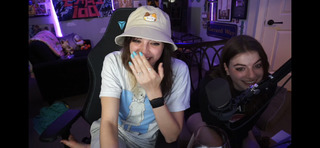 Gibi feet photo thumbnail