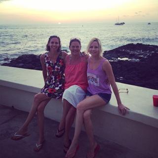 Gigi Edgley feet photo thumbnail