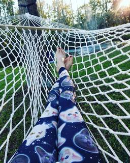 Gigi Edgley feet photo thumbnail