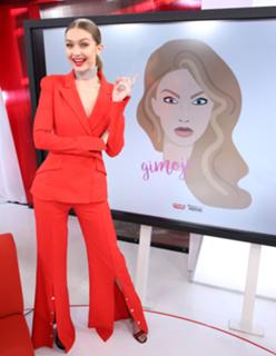 Gigi Hadid feet photo thumbnail