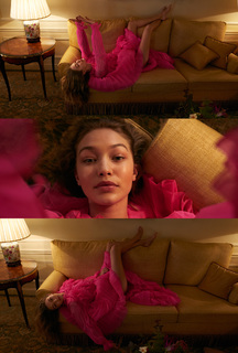 Gigi Hadid feet photo thumbnail