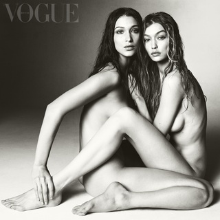 Gigi Hadid feet photo thumbnail