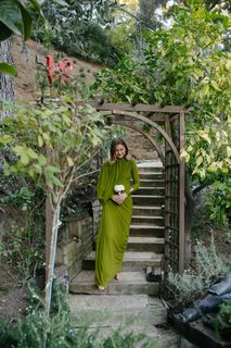 Gigi Hadid feet photo thumbnail