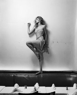Gigi Hadid feet photo 9