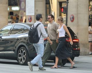 Gigi Hadid feet photo 9