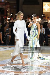 Gigi Hadid feet photo 1