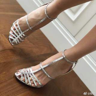 Gigi Lai feet photo 9