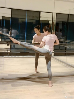 Gigi Lai feet photo 16