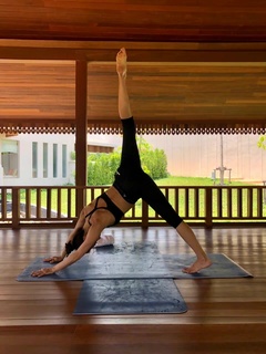Gigi Lai feet photo 3