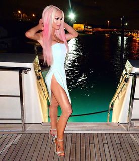 Gigi Lazzarato feet photo 4