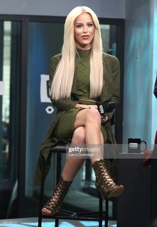 Gigi Lazzarato feet photo 5