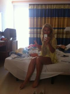 Gigi Ravelli feet photo 8