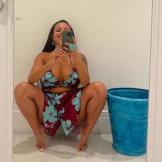 Gila Shlomi feet photo 1