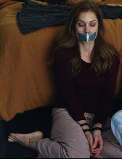 Gillian Alexy feet photo 2