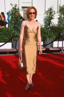 Gillian Anderson feet photo thumbnail