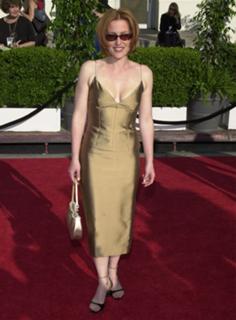 Gillian Anderson feet photo thumbnail