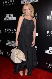 Gillian Anderson feet photo thumbnail