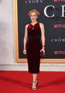 Gillian Anderson feet photo thumbnail