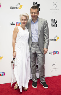 Gillian Anderson feet photo thumbnail