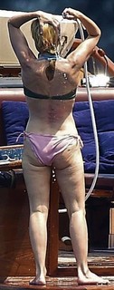 Gillian Anderson feet photo thumbnail