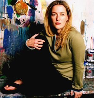 Gillian Anderson feet photo thumbnail