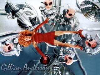 Gillian Anderson feet photo thumbnail