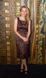 Gillian Anderson feet photo thumbnail