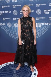 Gillian Anderson feet photo thumbnail