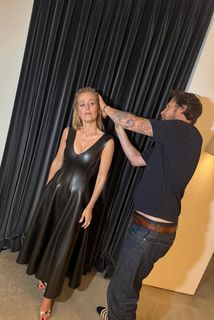 Gillian Anderson feet photo thumbnail