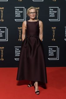 Gillian Anderson feet photo thumbnail