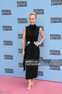 Gillian Anderson feet photo 10